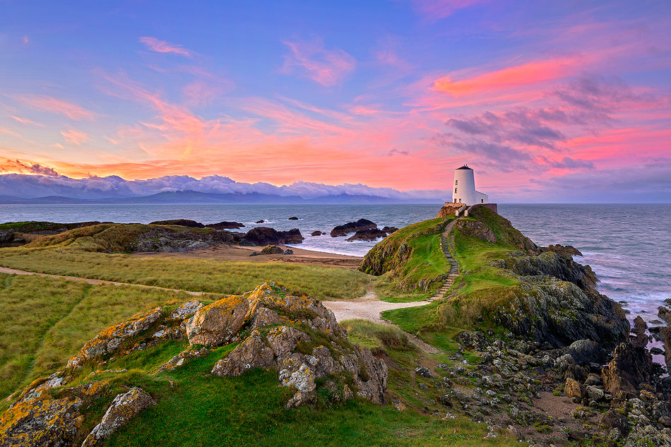 Ynys Llanddwyn Lighthouse Photos