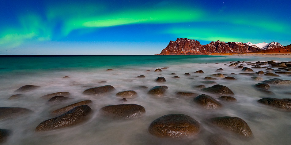 Uttakliev Beach Northern Lights Lofoten Islands